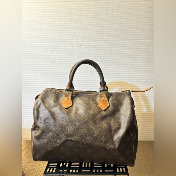 Louis Vuitton Vintage Speedy 30 Monogram - Picture 3 of 14